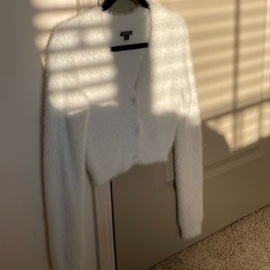 Fuzzy Cropped Cardigan